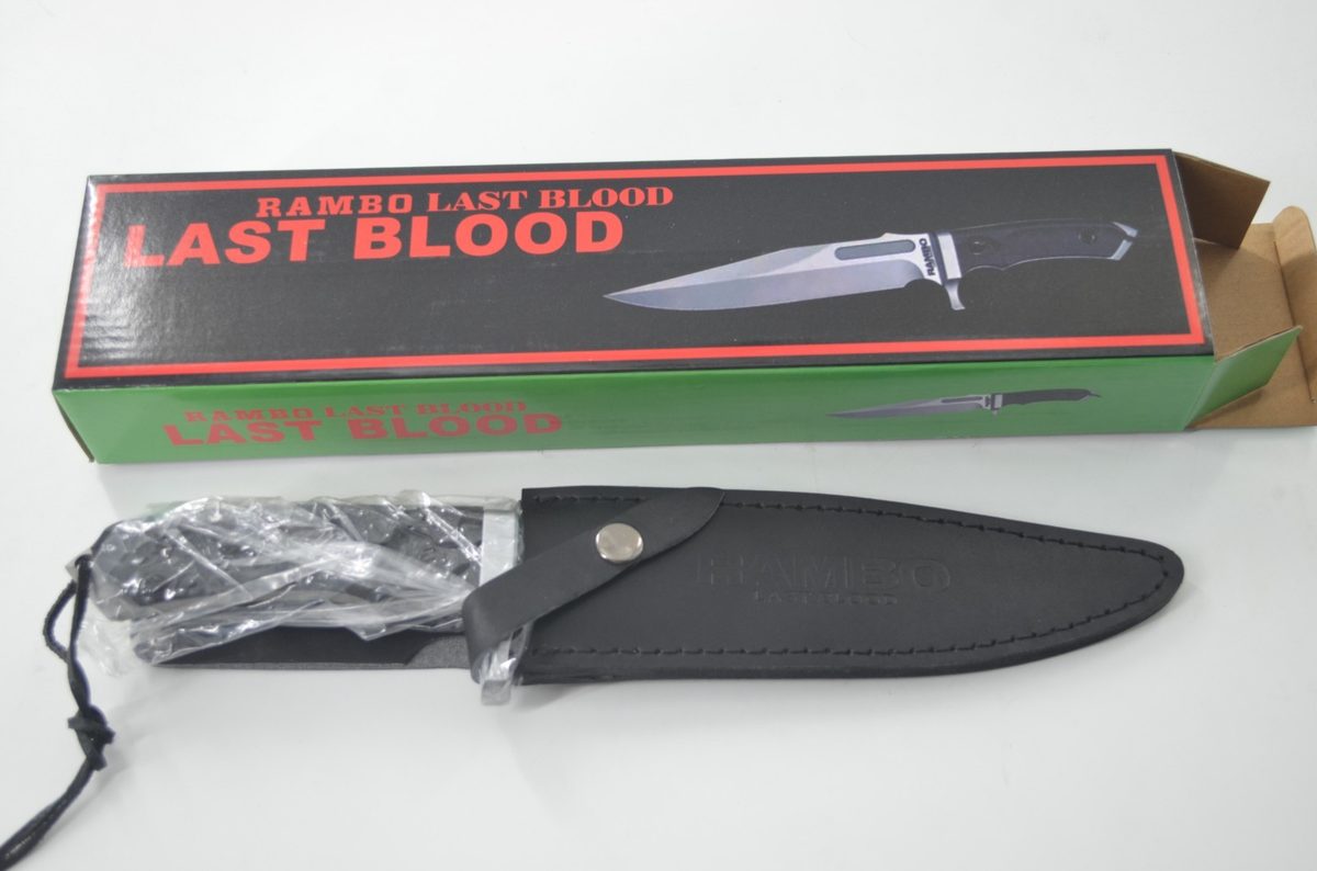 Rambo V Last Blood Heartstopper MK-8 Collectible Replica Knife - detail view 6