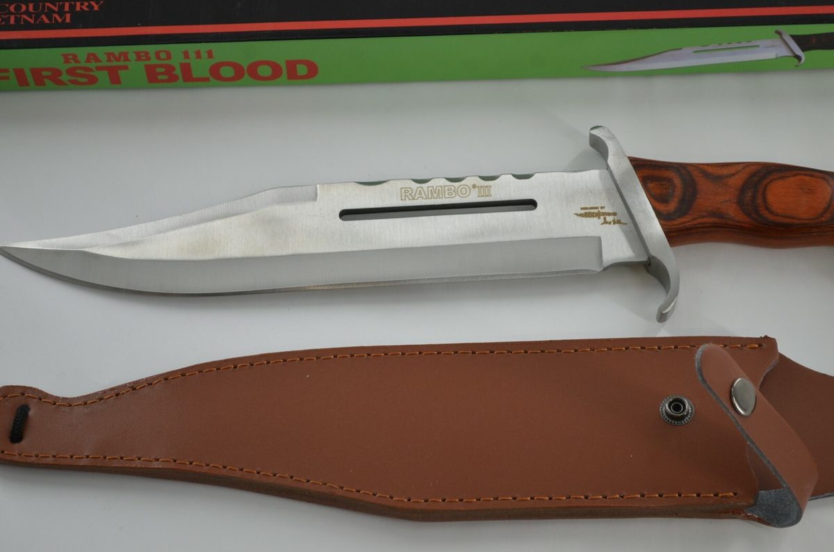 First Blood Rambo Part III Collectible Replica Knife - detail view 4