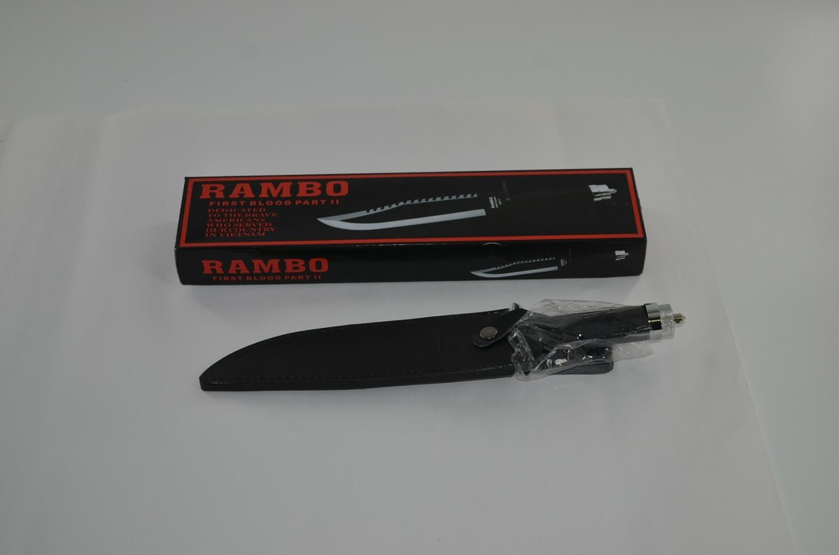 Rambo First Blood Part Two Collectible Replica Knife - detail view 3