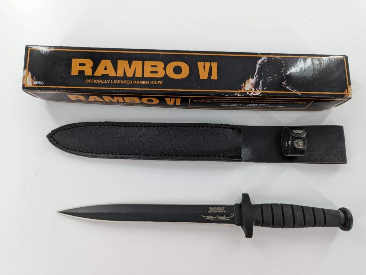 Rambo First Blood Part VI Double-Edged Collectible Replica Knife - detail view 6