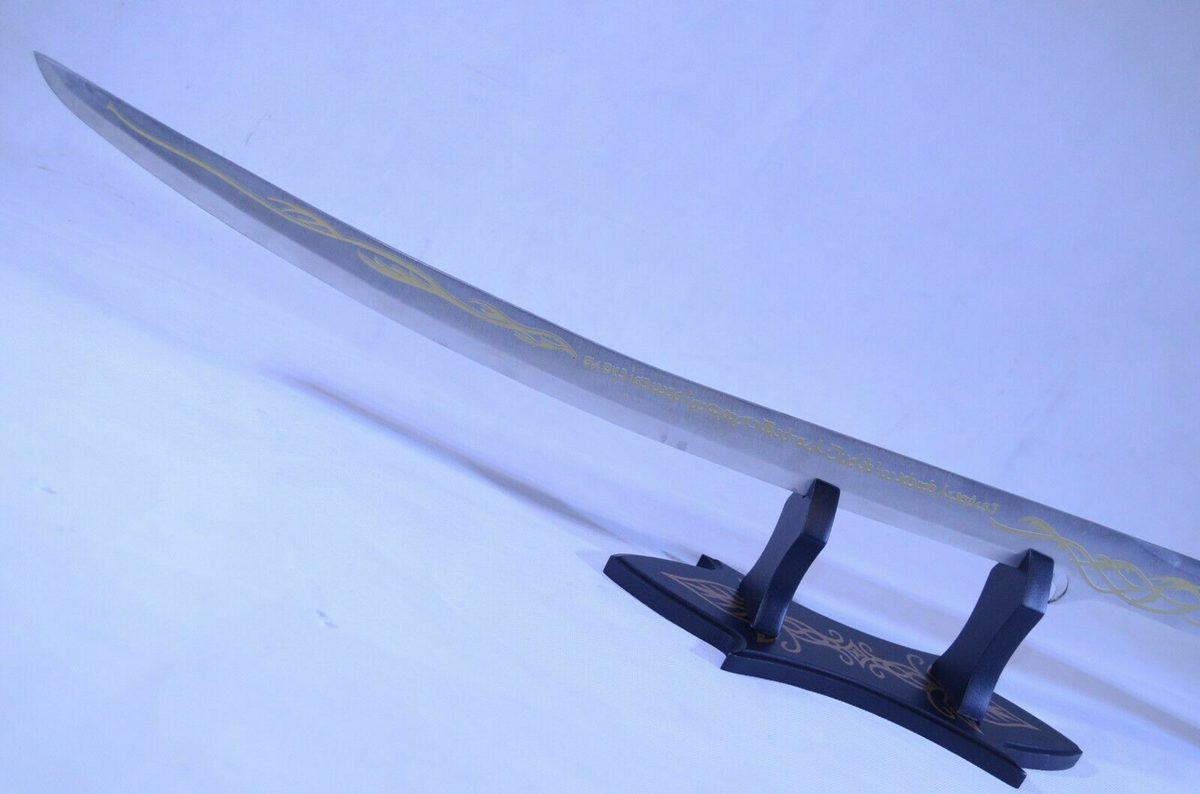 Lord of the Rings Sword of Arwen the Hobbit with Stand Display - detail view 4