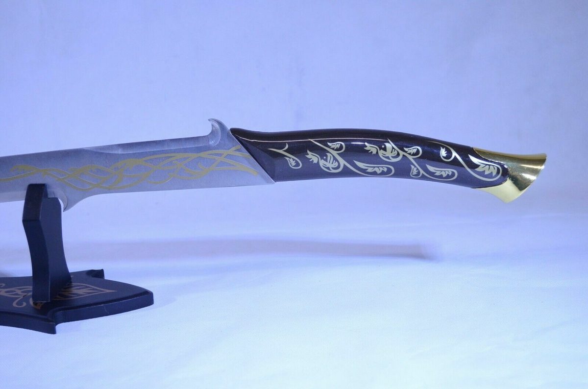 Lord of the Rings Sword of Arwen the Hobbit with Stand Display - detail view 6