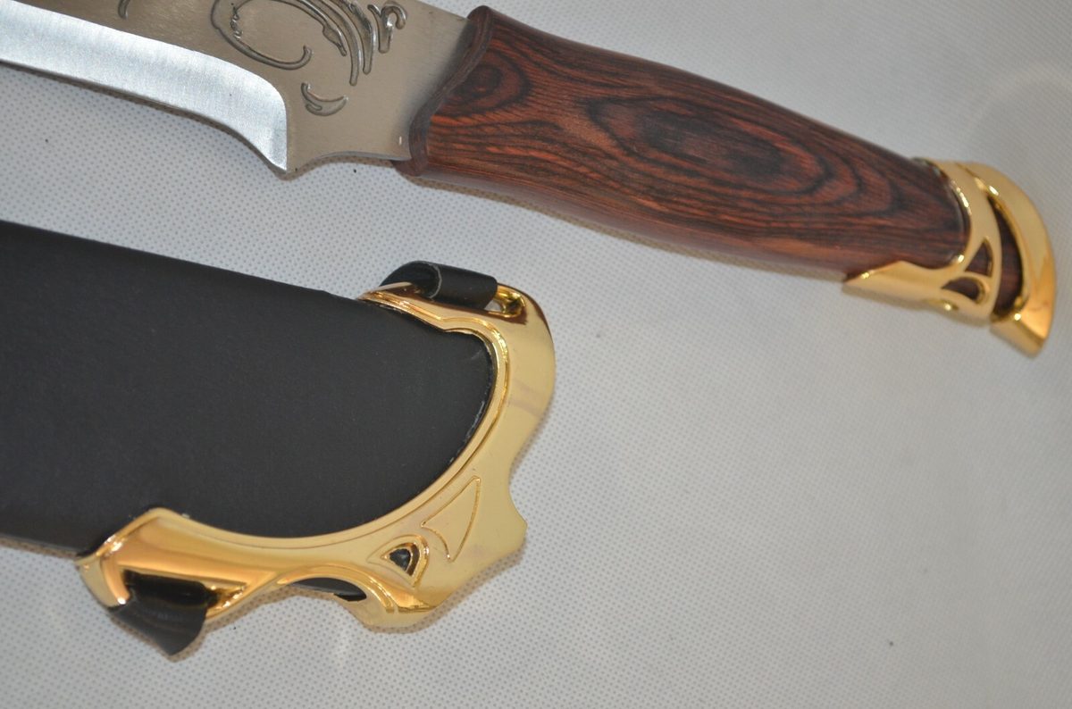 Lord of the Rings Elven Dagger of Strider Aragorn Leather Scabbard Wall Plaque - detail view 5