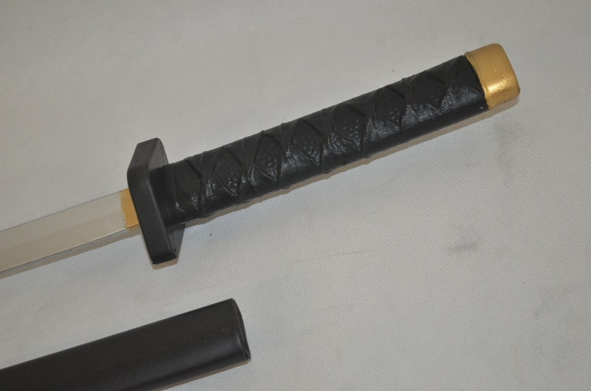 Set of 2 — PU Foam Japanese Katana Sword with Sheath for Kids - detail view 4