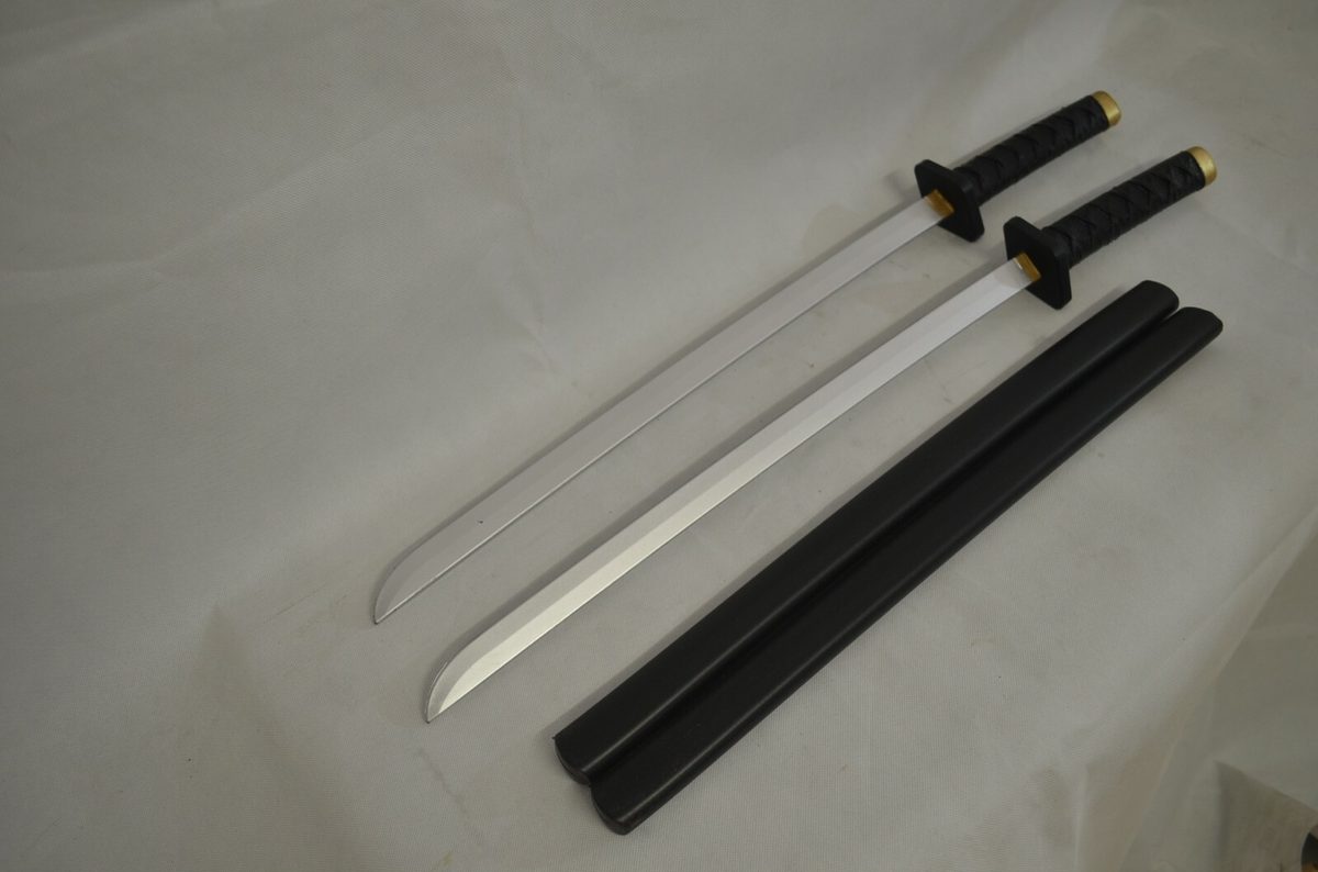Set of 2 — PU Foam Japanese Katana Sword with Sheath for Kids - detail view 6