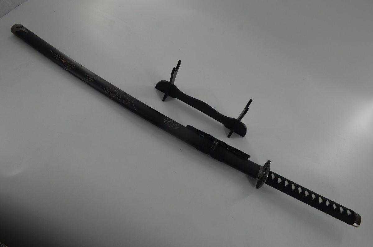 41" Black Dragon Sword Katana Cosplay & Stand - detail view 5