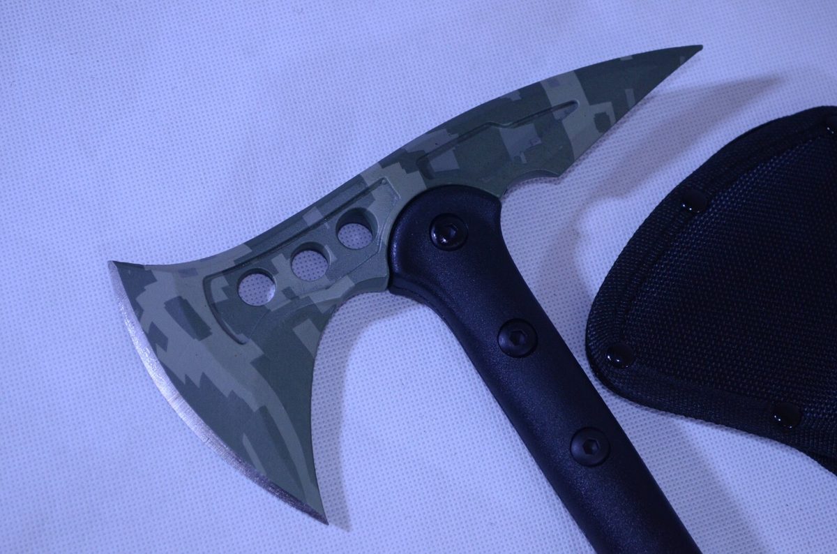 FBIQQ Tomahawk Axe, Curved-Blade — Collectible Display Piece - detail view 7