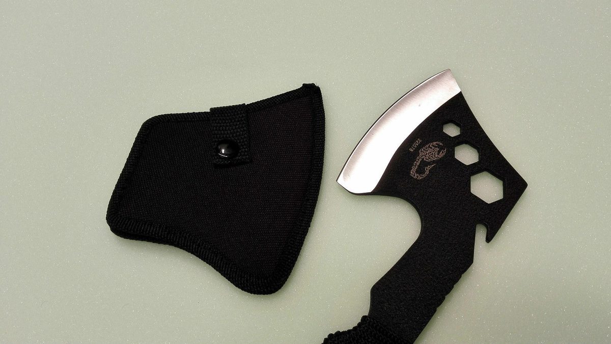 Scorpion Throwing Axe — Collectible Display Piece - detail view 3