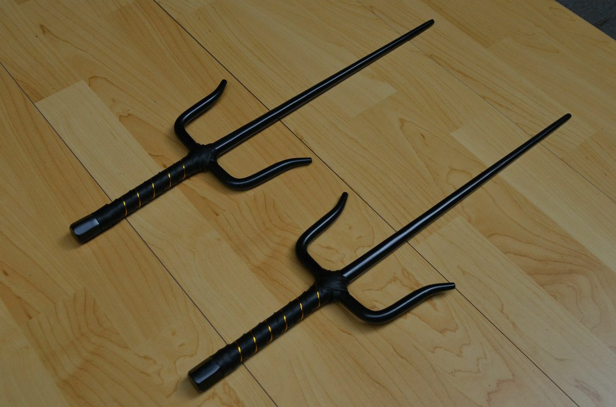 Set of 2 — 19" Karate Sais, Chrome Octagon - detail view 2