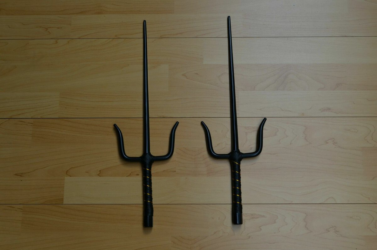Set of 2 — 19" Karate Sais, Chrome Octagon - detail view 3