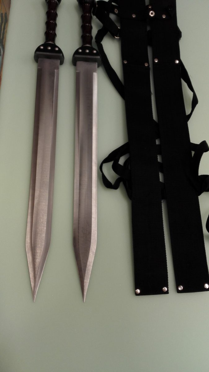 Set of 2 — Double Edged Gladiator Sword Roman Dagger - detail view 4