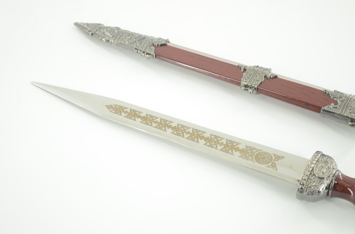 Gladiator Sword Roman Dagger - detail view 4