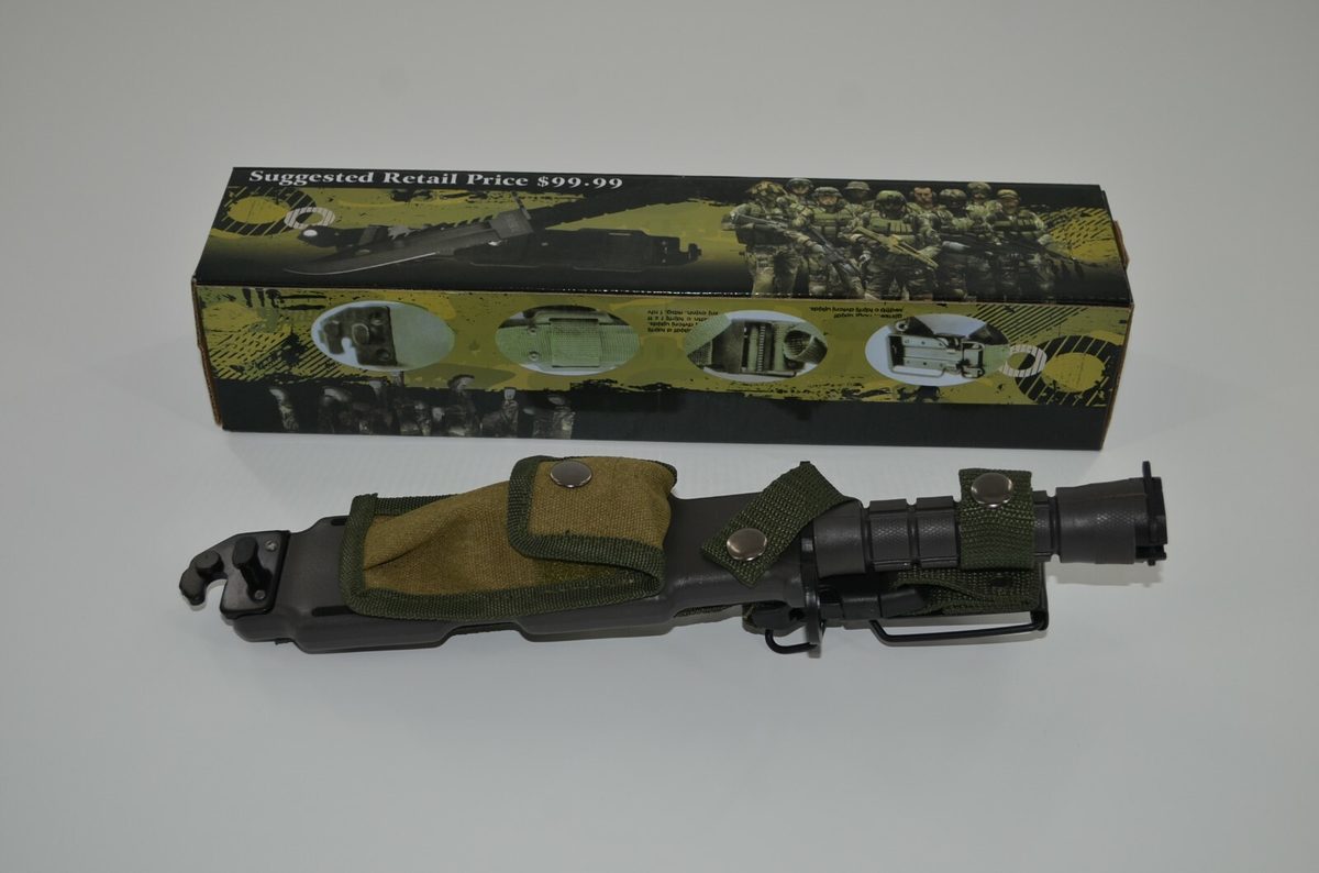 M9-Style Display Saber Knife with Sheath (TK0638382) — Collectible Replica - detail view 3