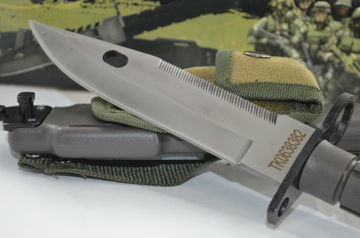 M9-Style Display Saber Knife with Sheath (TK0638382) — Collectible Replica - detail view 6