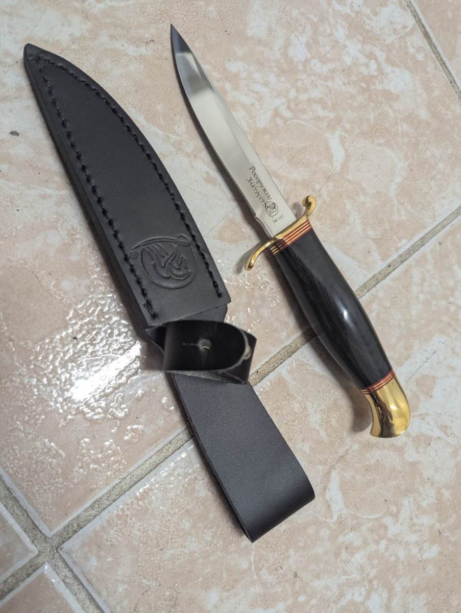 Russian-Style Finka Knife — Collectible Reproduction - detail view 2