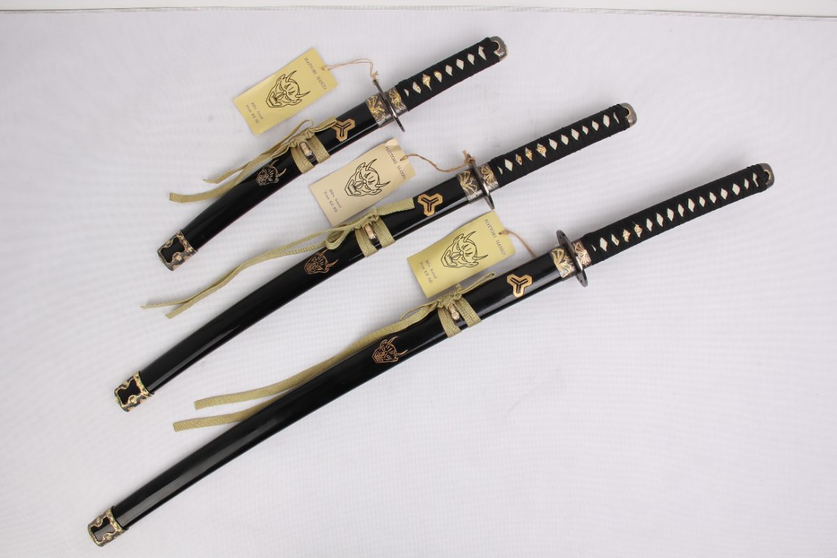 Set of 3 — Kill Bill Devil Katana Wakizashi Tanto (Collectible Display Replica) - detail view 5