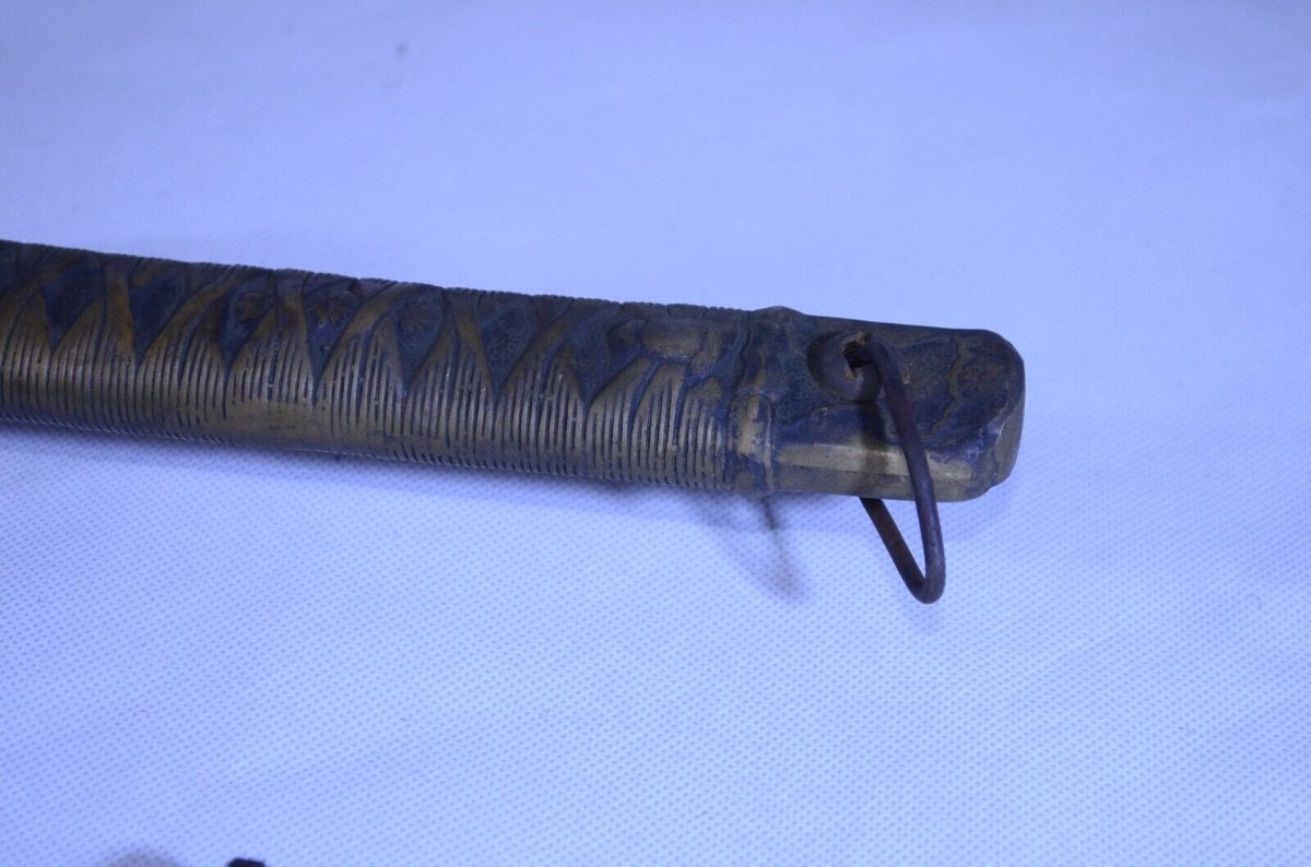 WWII-Style Japanese Officer Sword - Display Reproduction - detail view 3