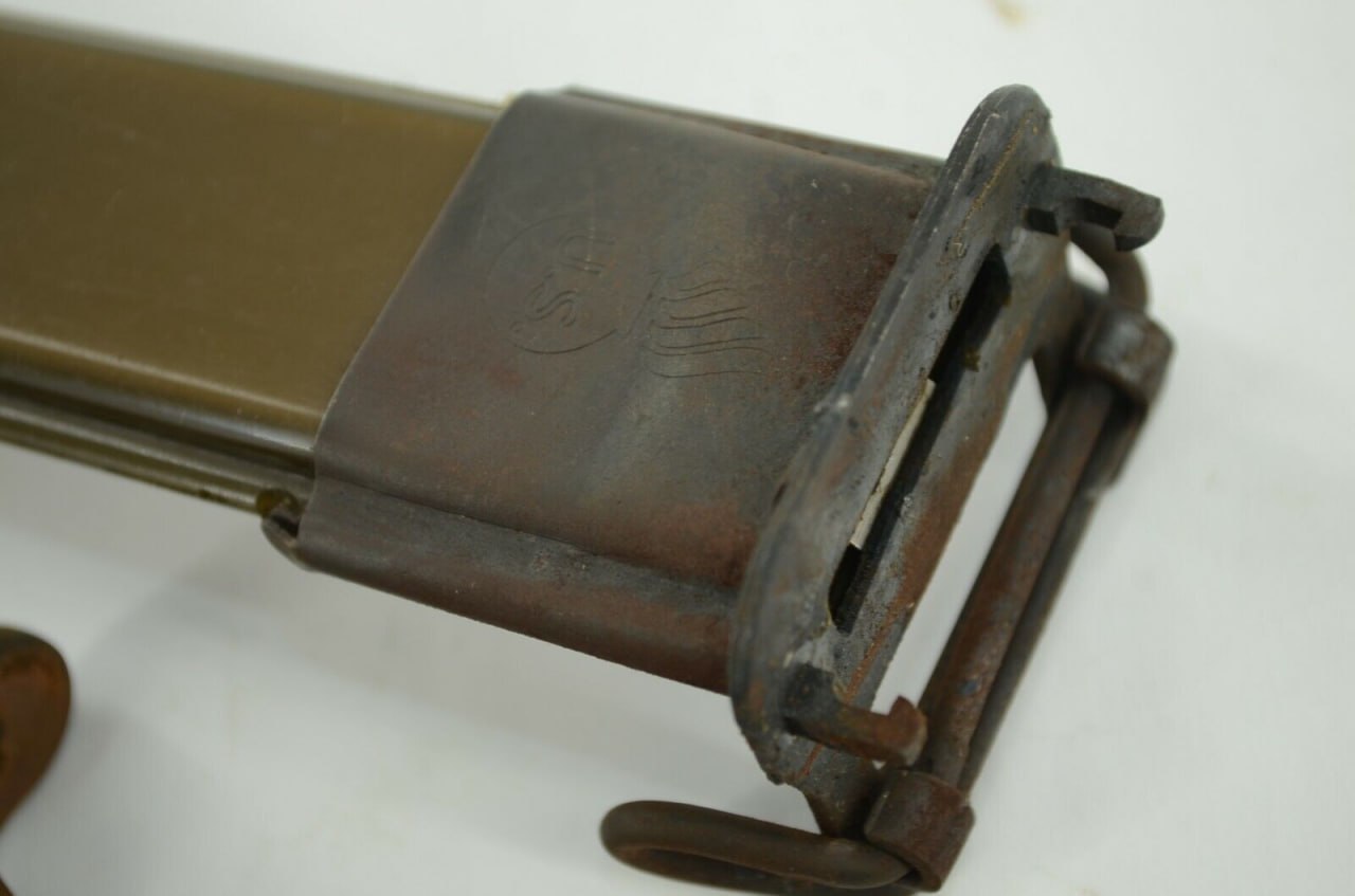 WWII-Style U.S. Bayonet — Reproduction - detail view 7